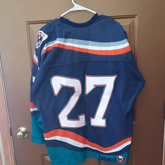 CCM Islanders Blue and Orange Hockey Jersey - Picture 6 of 10